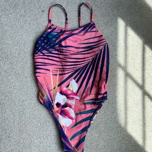 Jolyn “Rhys” fixed back onesie swimsuit
